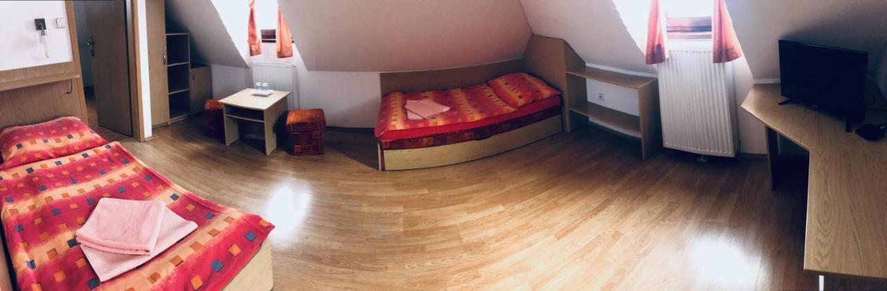 Penzion Pramen Liptovske Sliace Buitenkant foto