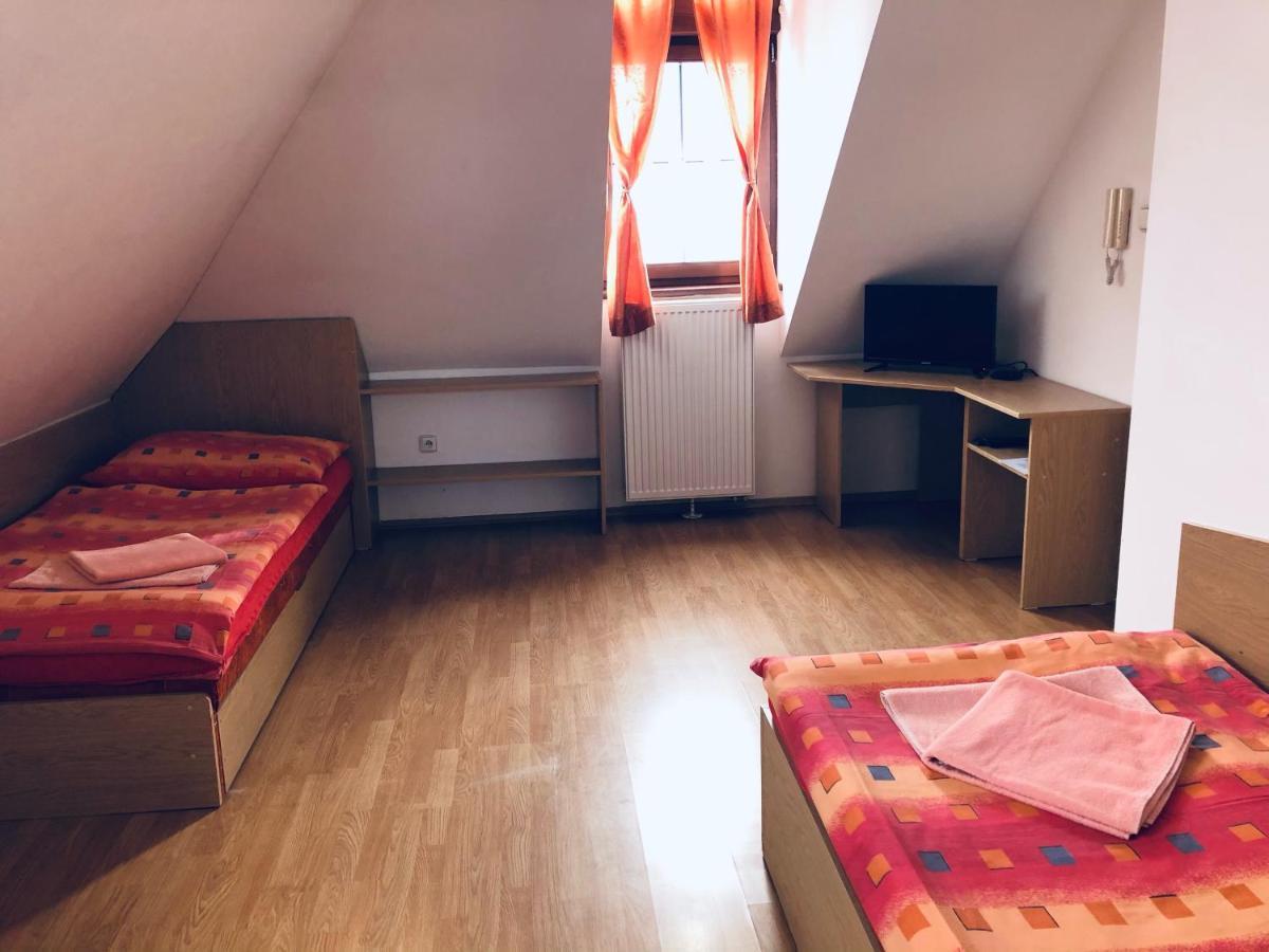 Penzion Pramen Liptovske Sliace Buitenkant foto