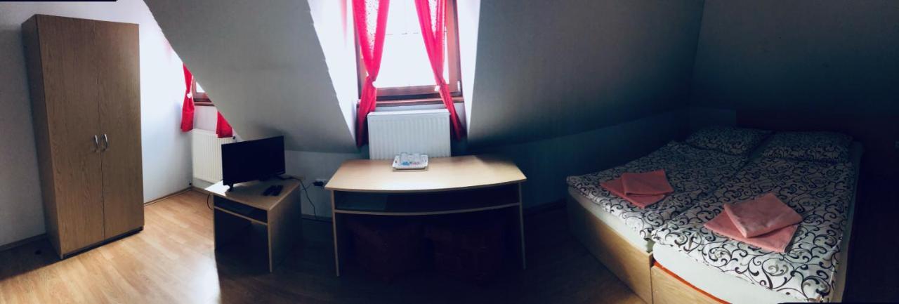 Penzion Pramen Liptovske Sliace Buitenkant foto